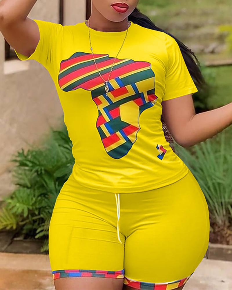 

Graphic Print Colorblock T-shirt & Shorts Set, Yellow