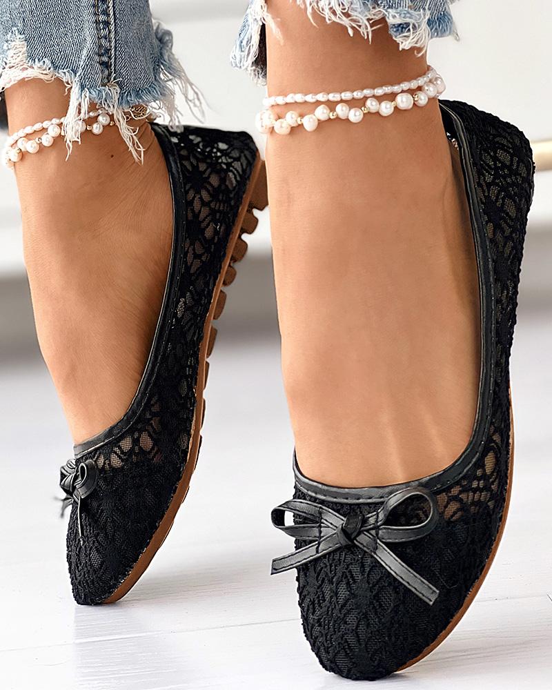 

Hollow Embroidery Bowknot Front Work Loafers, Black