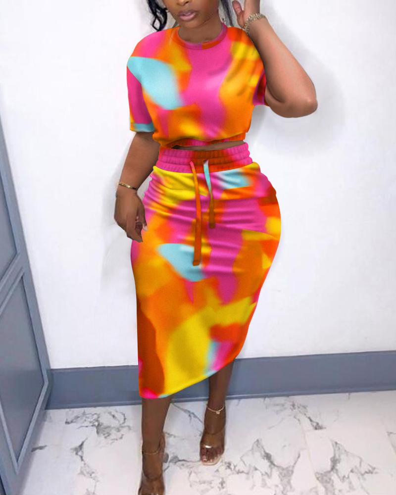

Abstract Tie Dye Print Crop Top & Split Back Skirt Set, Multicolor