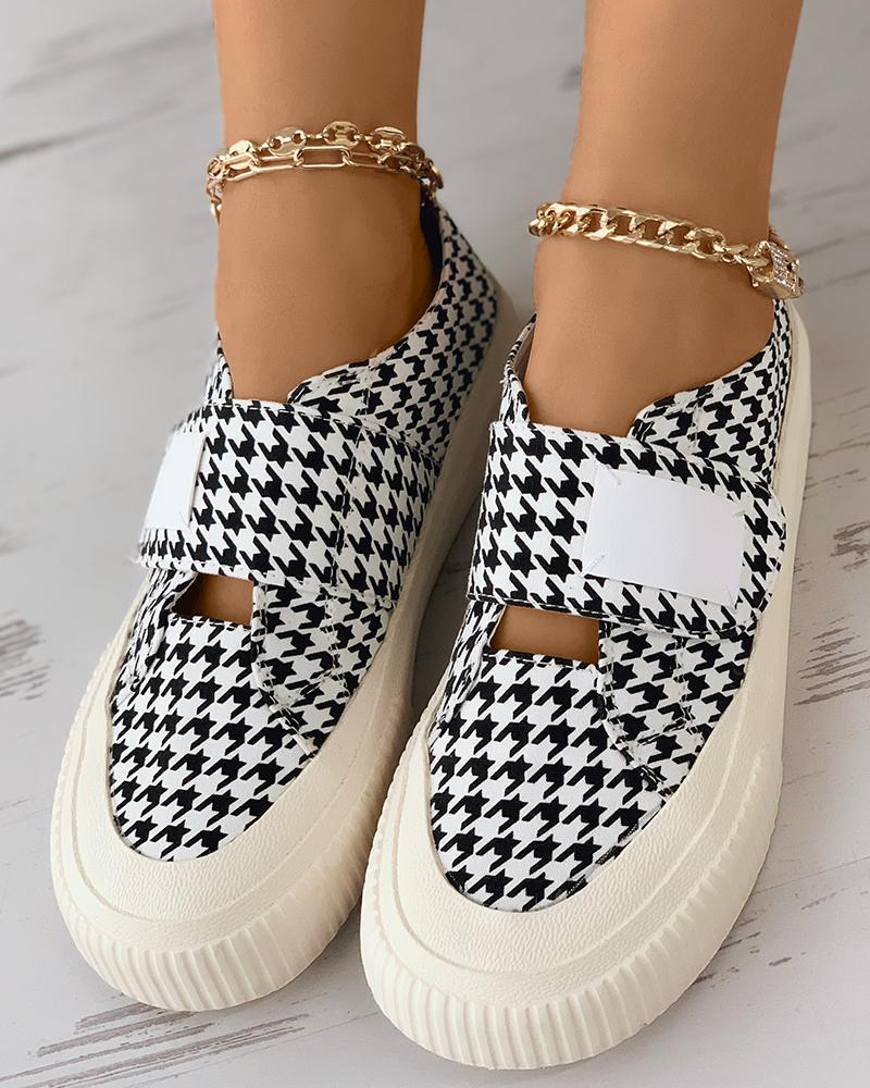 

Velcro Slip On Canvas Shoes, Black&white