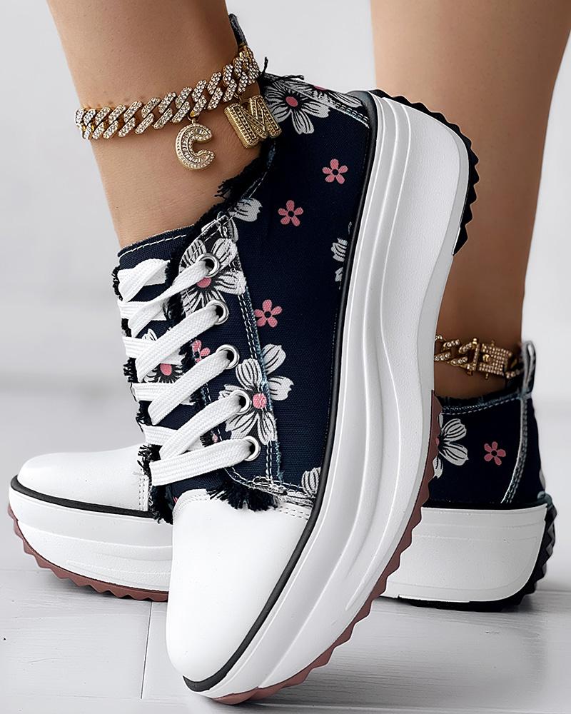 

Daisy Print Raw Hem Muffin Sneakers, Black