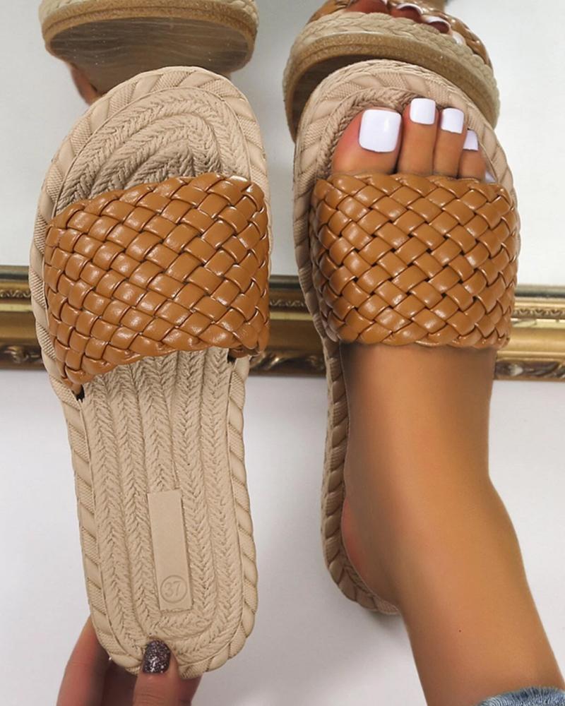 

Round Toe Braided Beach Slippers, Brown