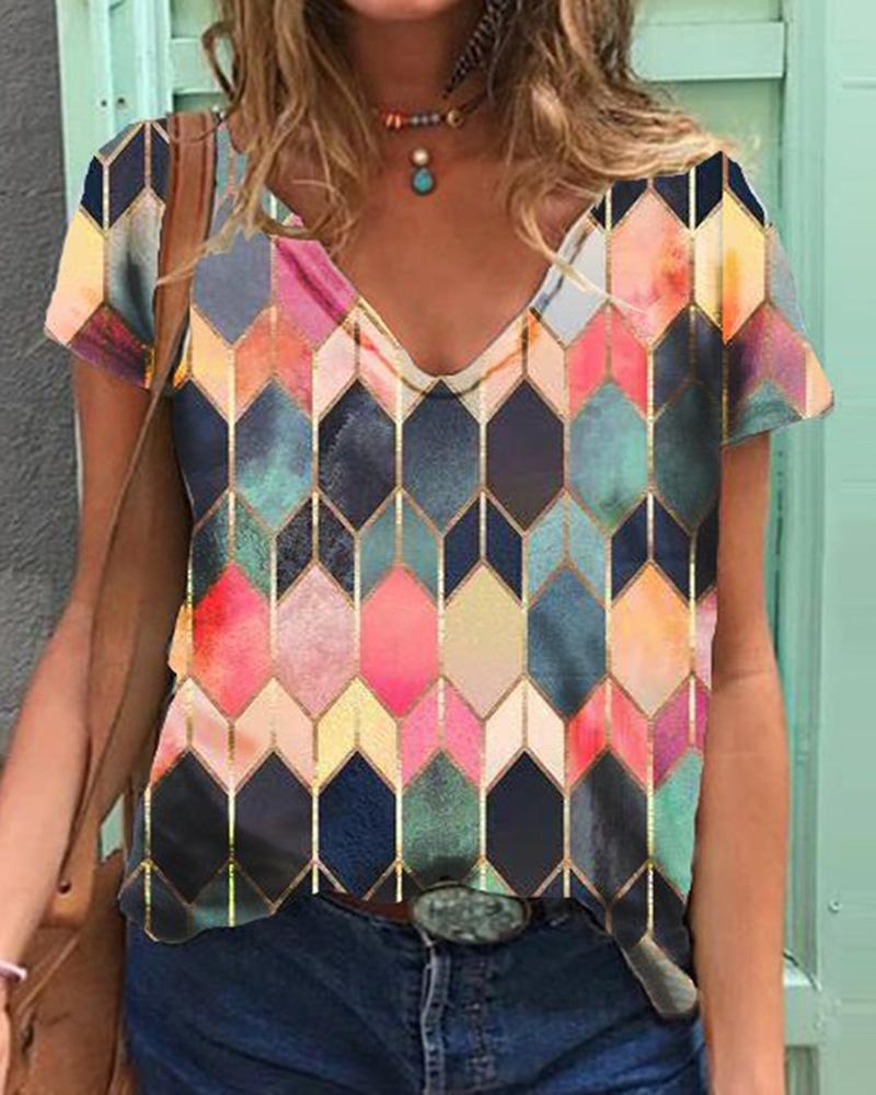 

Geo Pattern Print Colorblock Short Sleeve T-Shirt, Red