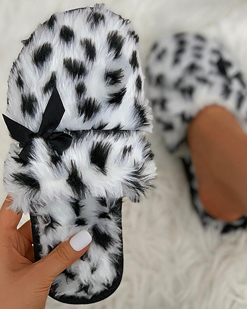 

Cheetah / Zebra Stripe Bowknot Fluffy Slippers, Black&white