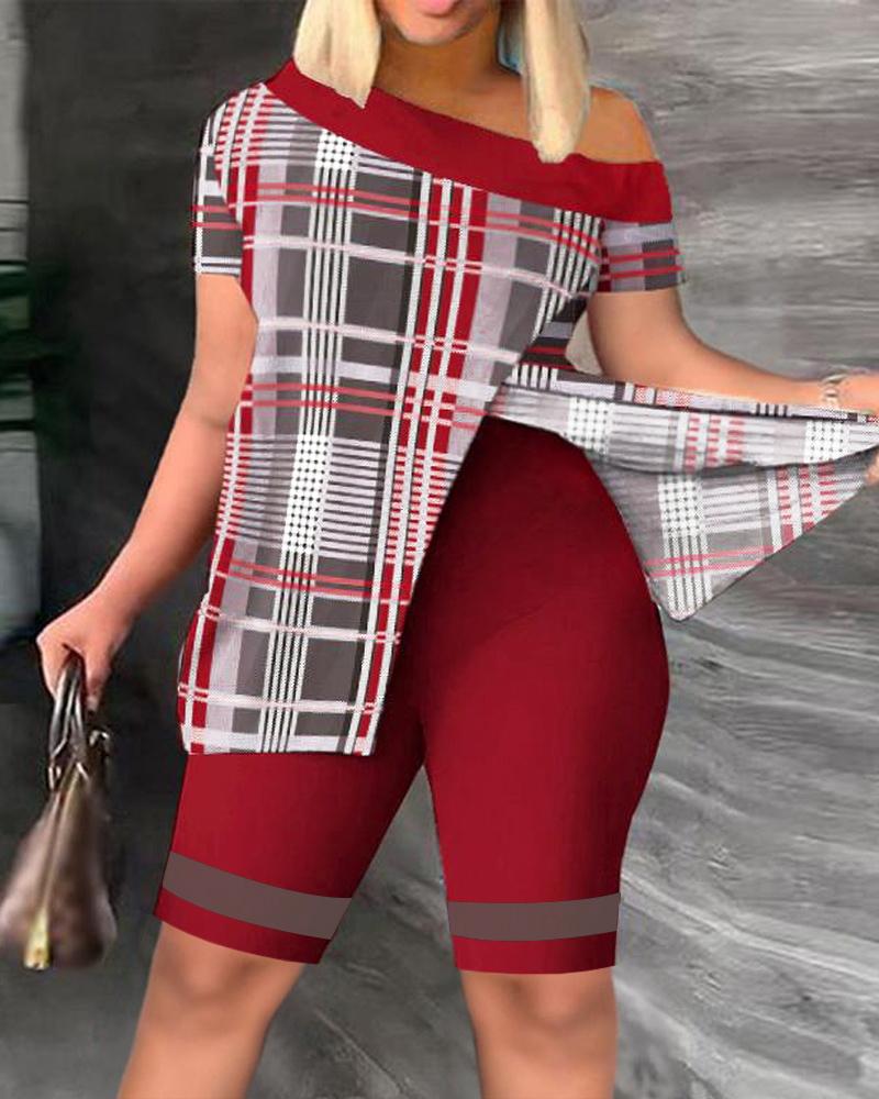 

Plus Size Plaid Print Split Hem Top & Shorts Set, Red