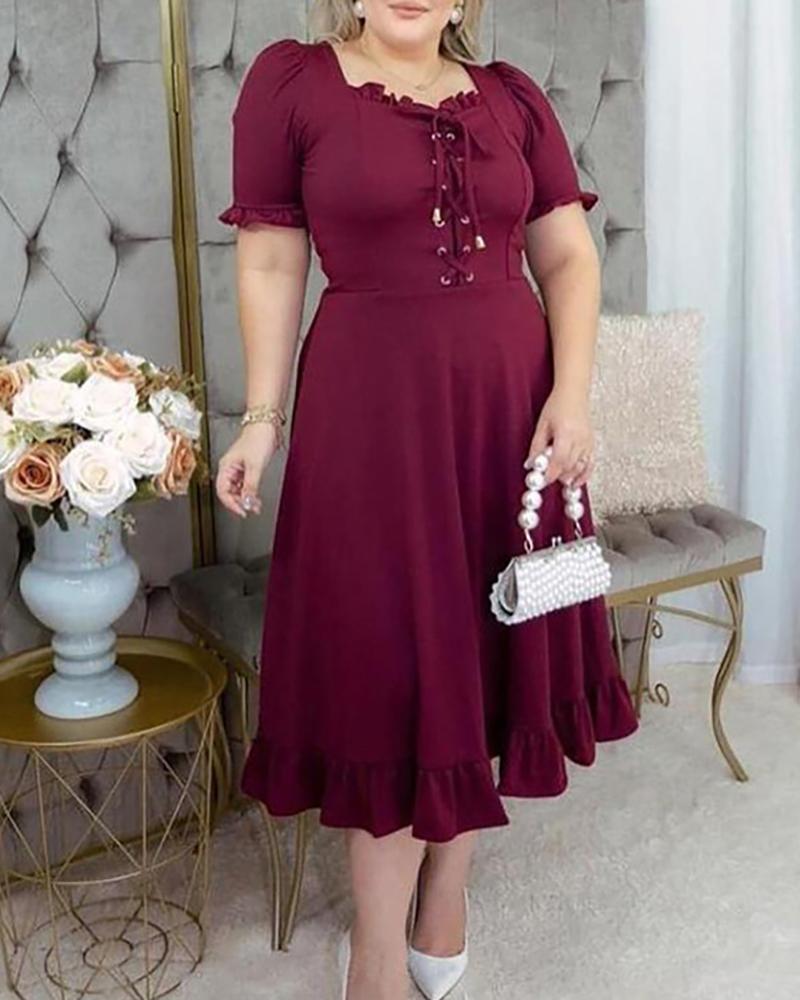 

Plus Size Eyelet Lace-up Bell Sleeve Ruffles Casual Dress, Wine red