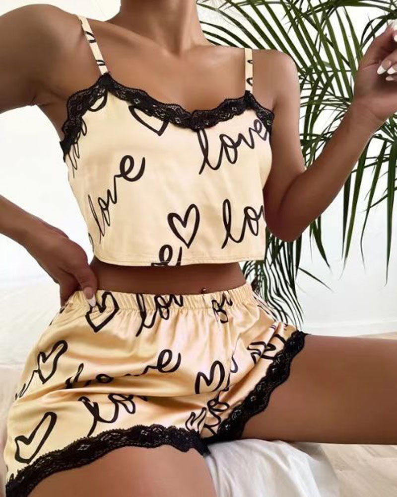 

Letter Heart Print Contrast Lace Cami Set, Yellow