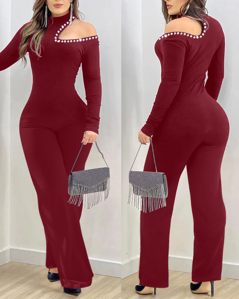 

Macacão com strass, ombro vazado, gola alta, manga comprida, slim fit, flared, Wine red