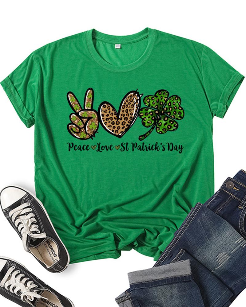 

St. Patrick's Day Leopard Scissorhands Clover Letter Print Casual T-shirt, Green