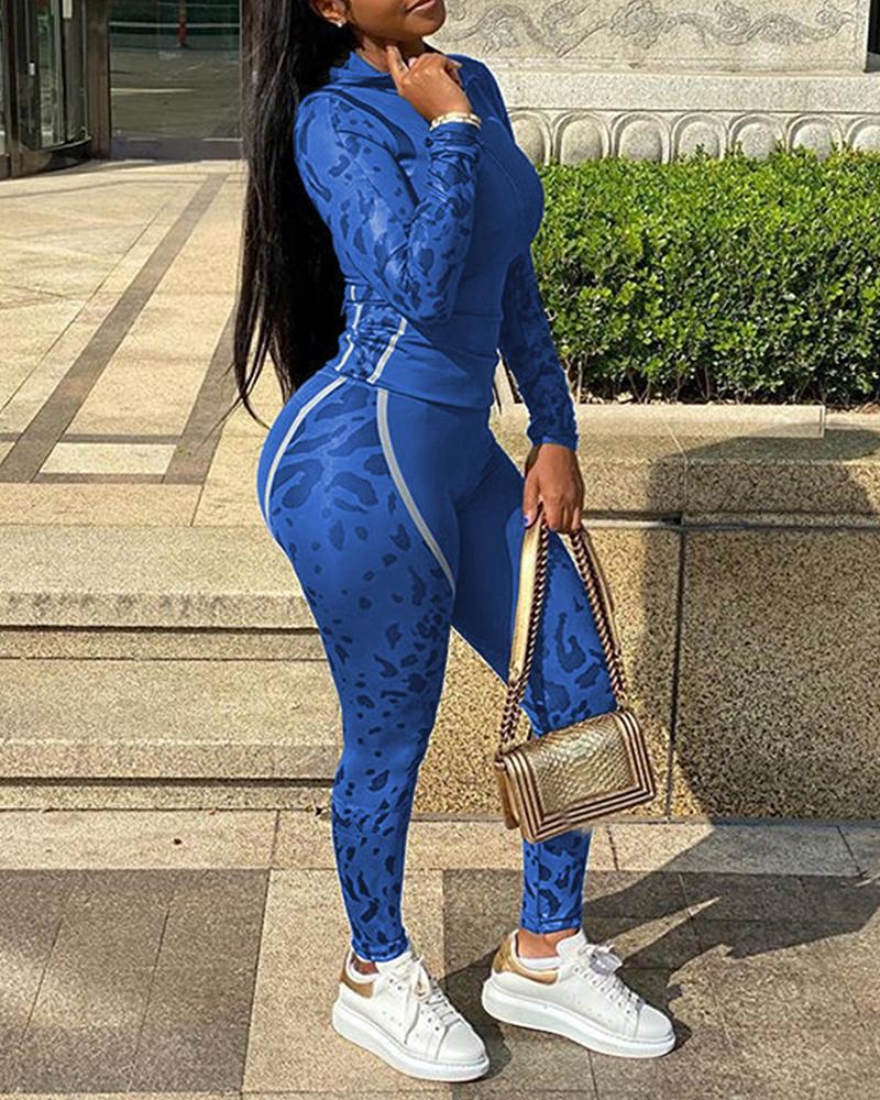 

Hooded Colorblock Tape Insert Camouflage Sweatshirt & Pants Sets, Blue