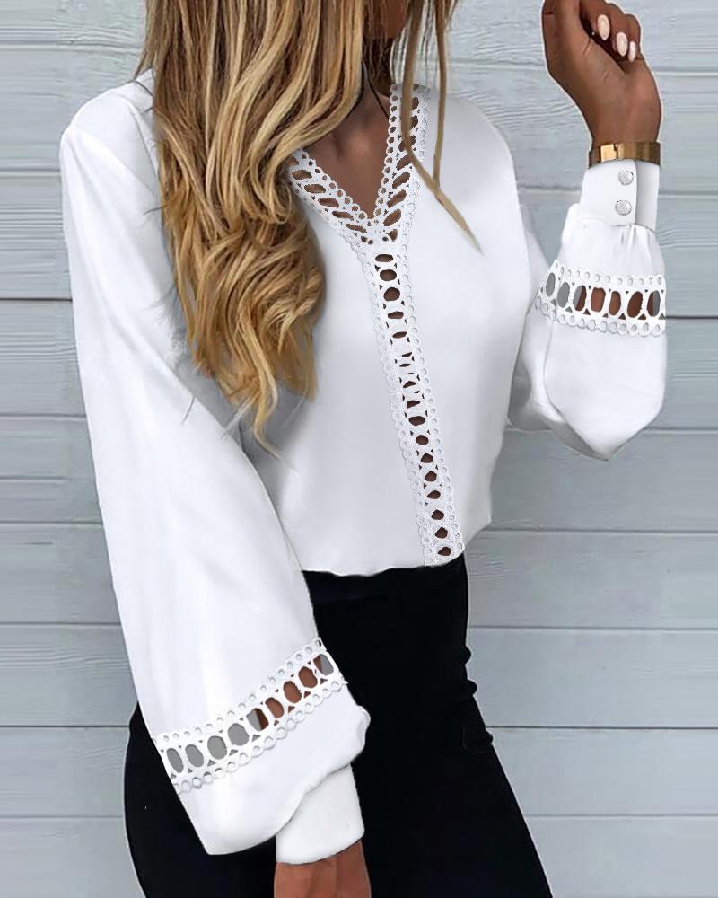 

V-Neck Hollow-out Lantern Sleeve Top, White