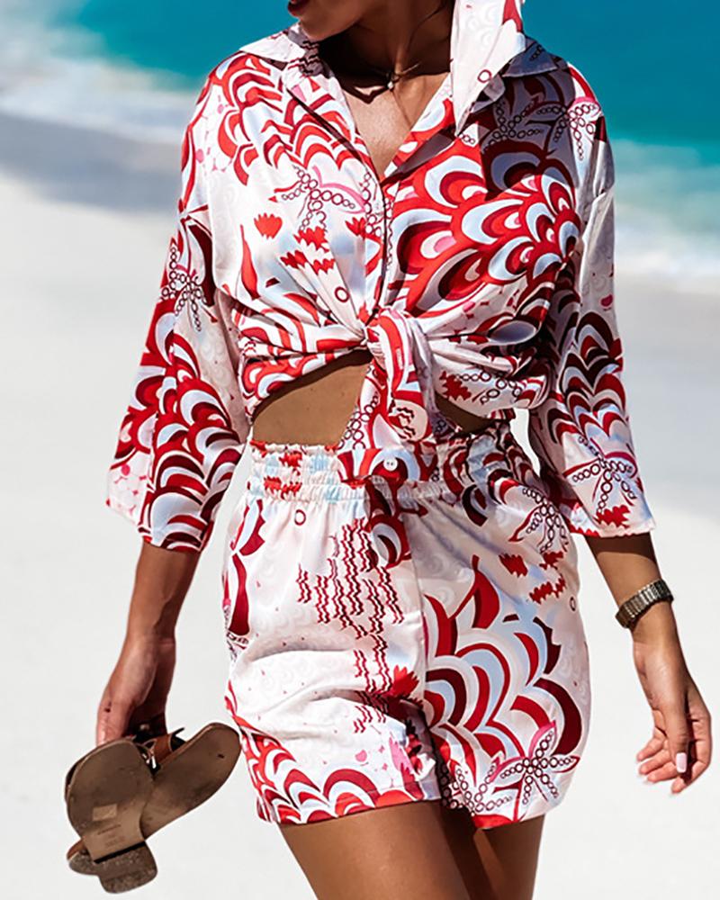 

Colorblock Tie Front Button Design Top & Shorts Set, Red