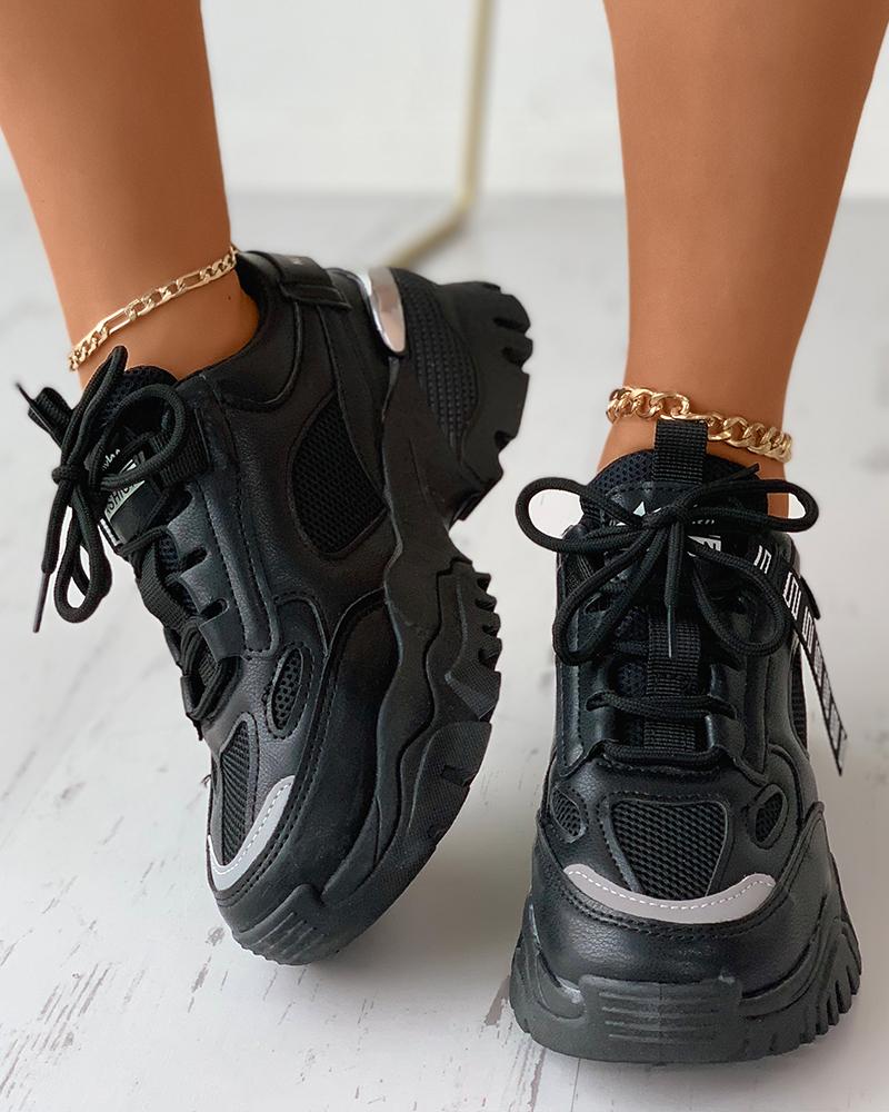 

Lace-up Colorblock Breathable Casual Muffin Sneaker, Black