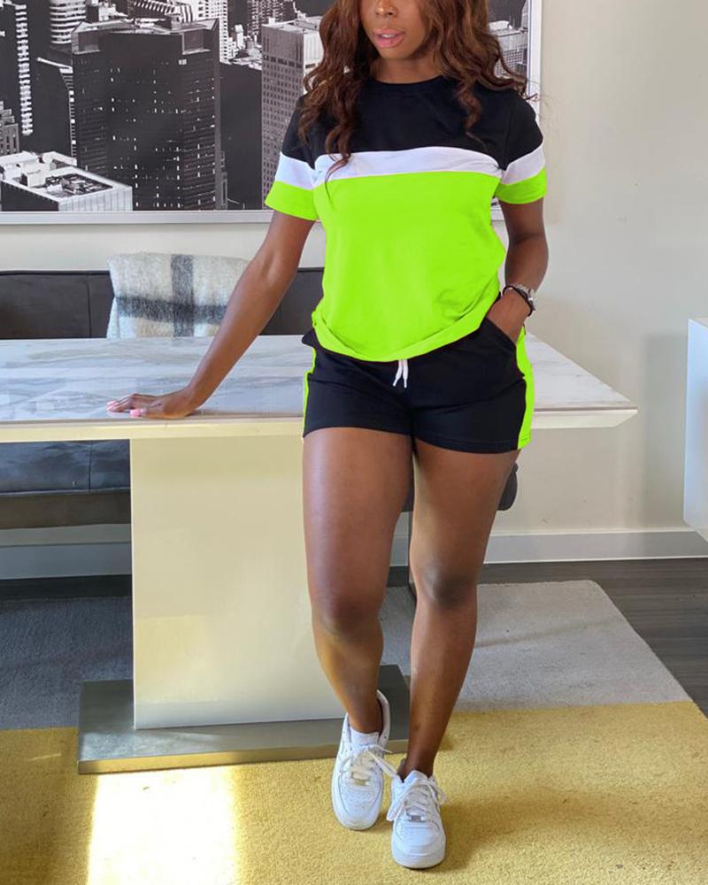

Color Bock Short Sleeve T-shirt With Short Pants Active Sets, Green