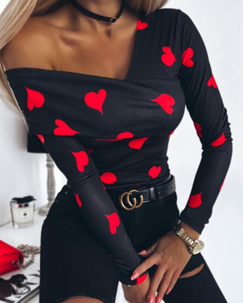 

Cold Shoulder Heart Print Asymmetrical Top, Black