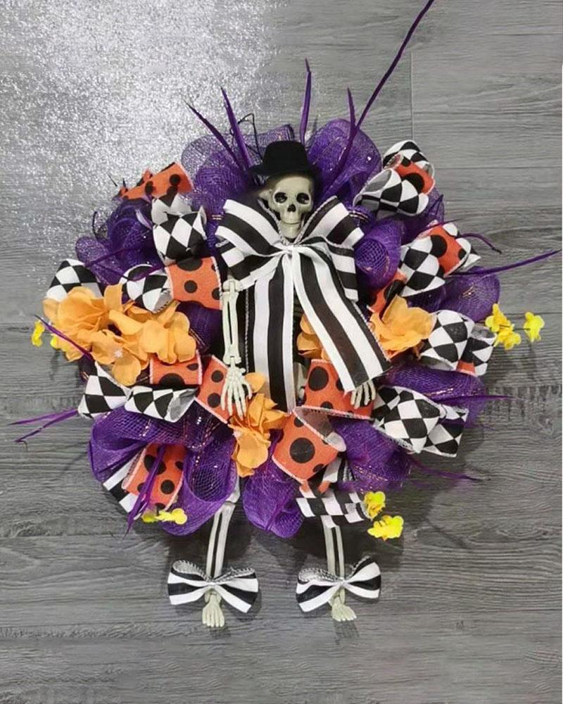 

Artificial Halloween Wreath With Floral & Skull Wreath For Front Door Window Wall Halloween Decoration, Style1