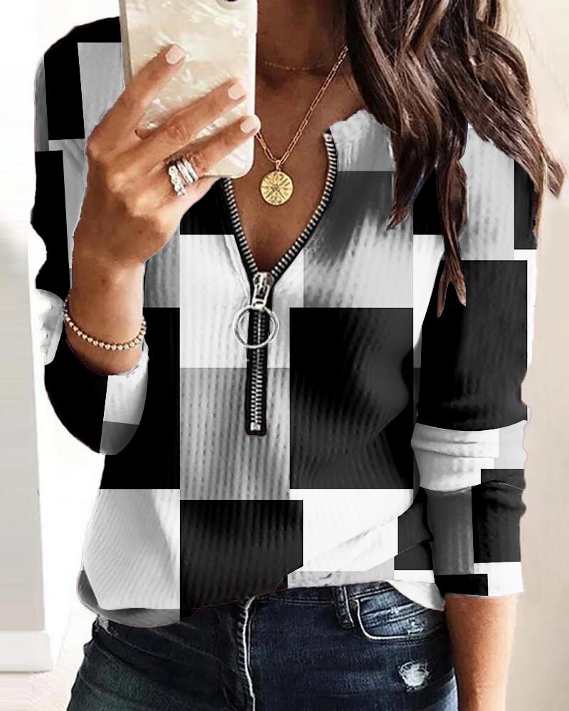 

Geometric Print Zip Front Long Sleeve Top, Black
