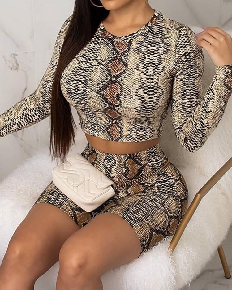 

Snakeskin Print Long Sleeve Crop Top & Short Sets, Khaki