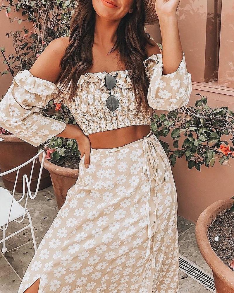 

Daisy Print Off Shoulder Ruffles Top & High Slit Maxi Skirt Set, White