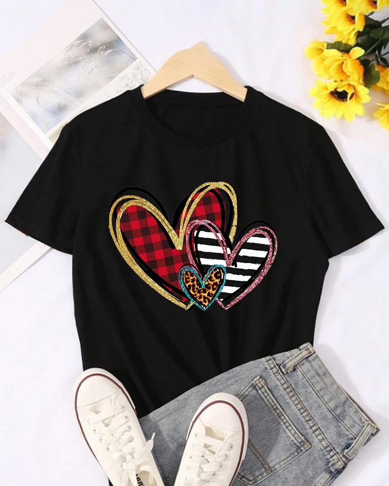 

Valentine's Day Heart Plaid Cheetah Print T-shirt, Black