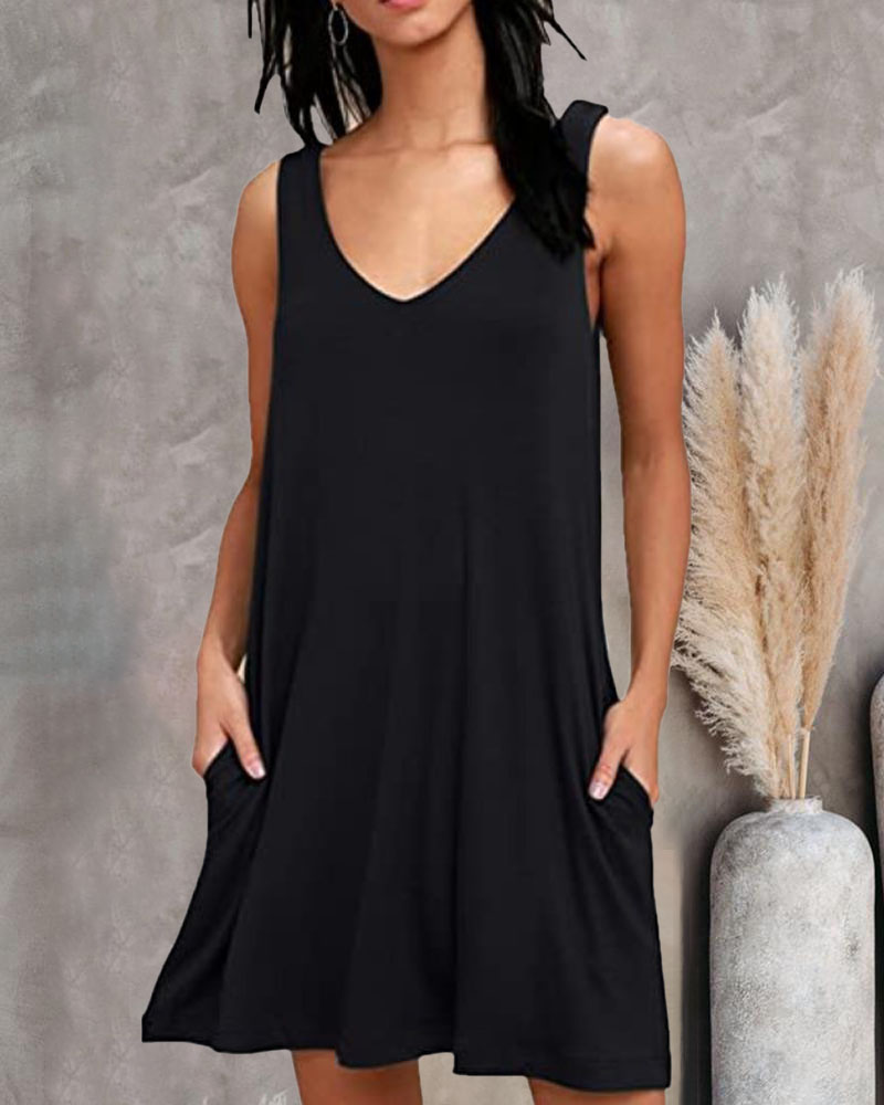 

Pocket Detail V-Neck Casual Tank Dress, Black
