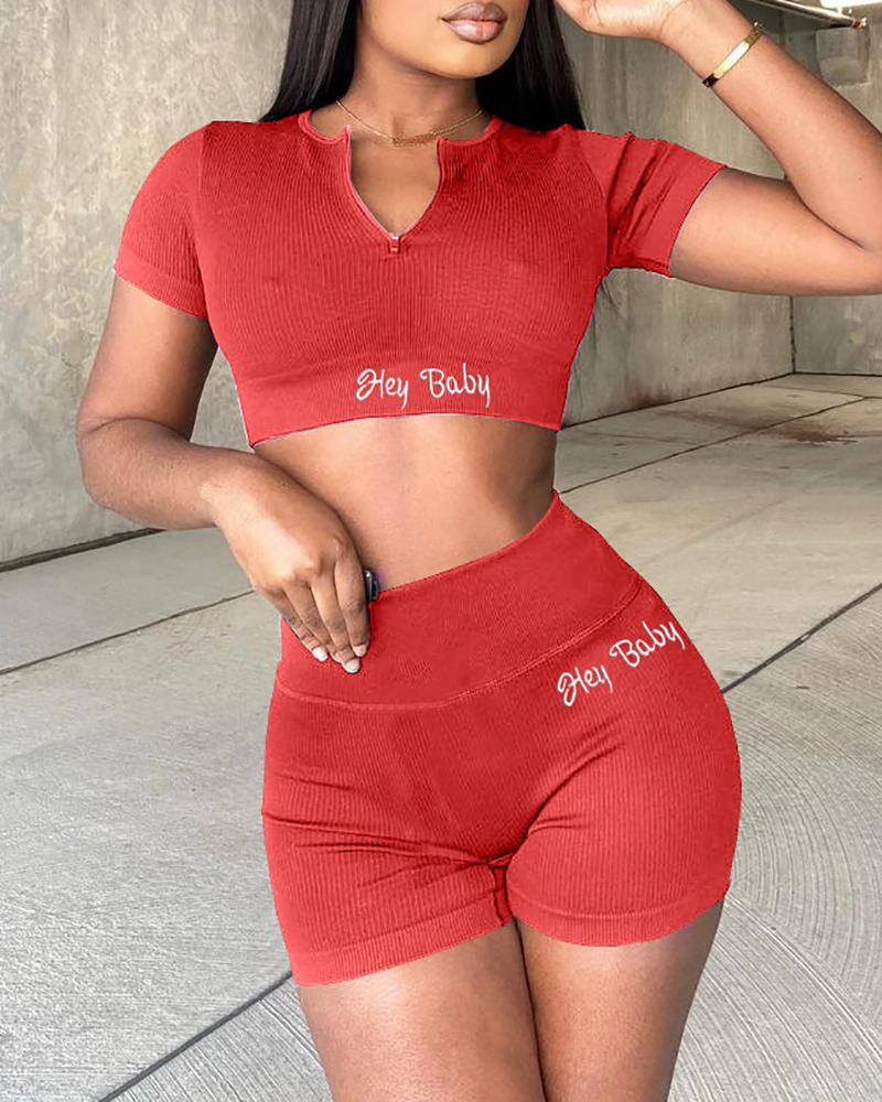 

Zipper Design Letter Embroidery Short Sleeve Active Set, Red