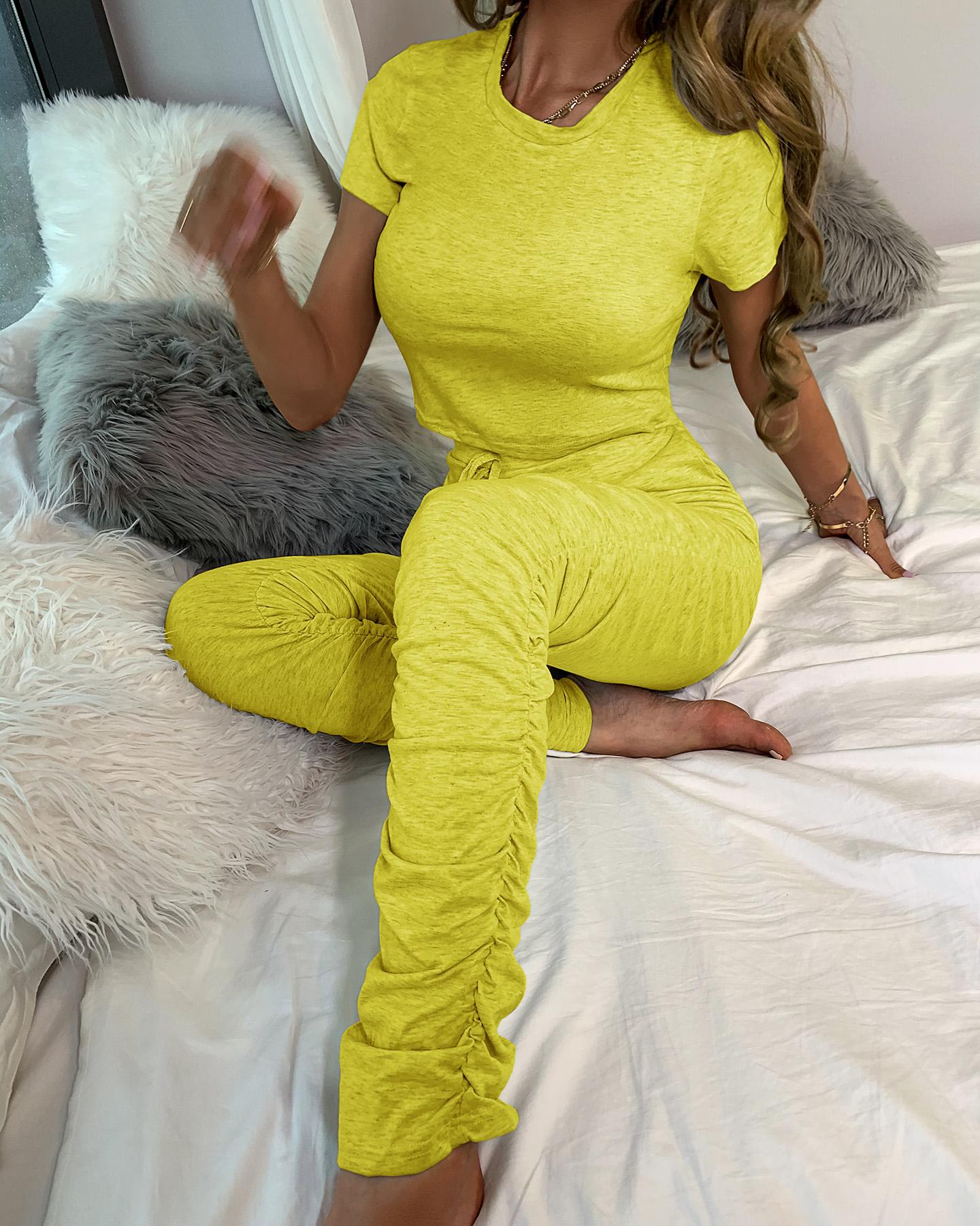 

Solid Sporty Top & Pant Set, Yellow