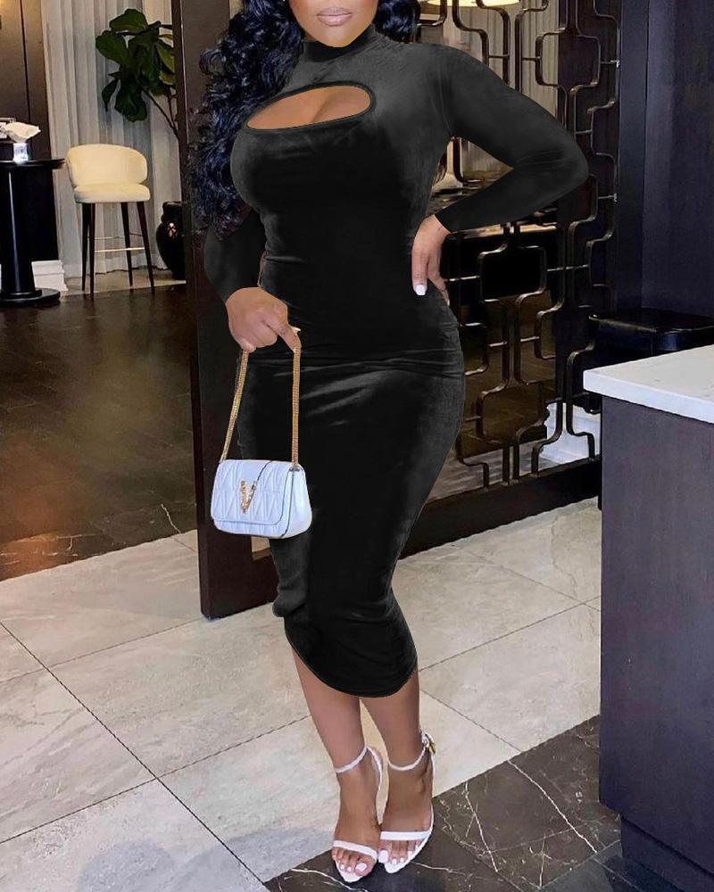 

Velvet Cutout Long Sleeve Skinny Dress, Black