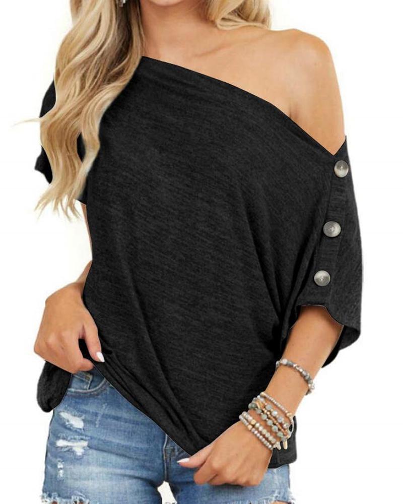 

Cold Shoulder Button Design T-shirt, Black