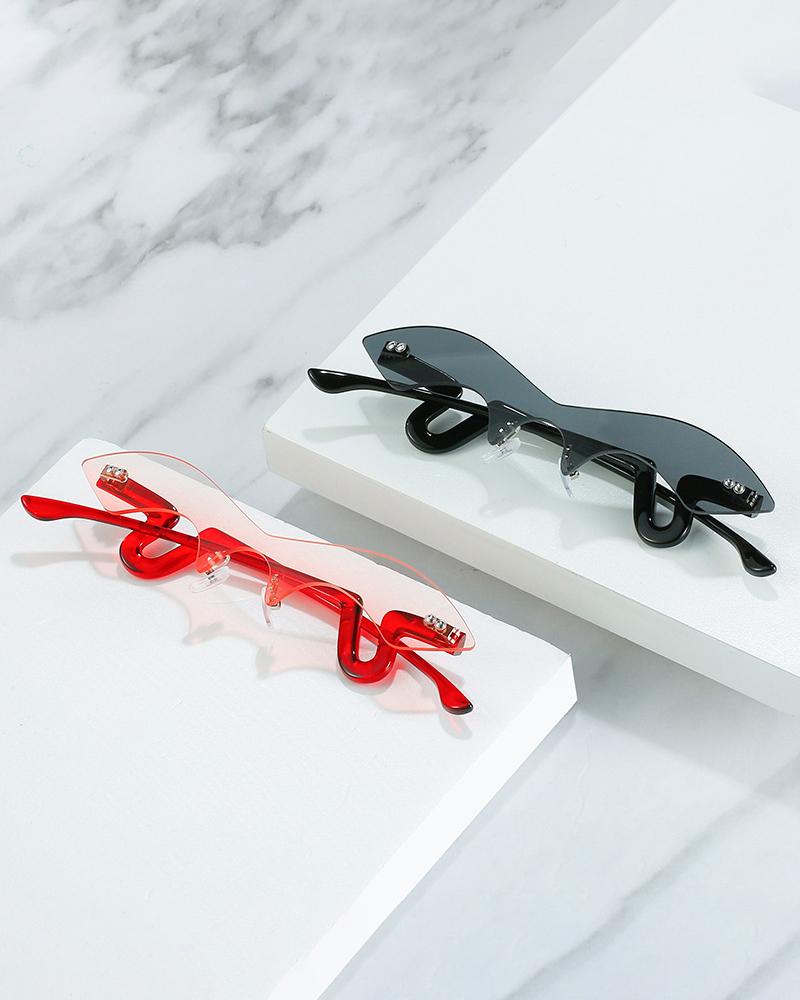 

1Pair Ombre Lens Rimless Bat Design Sunglasses, Red