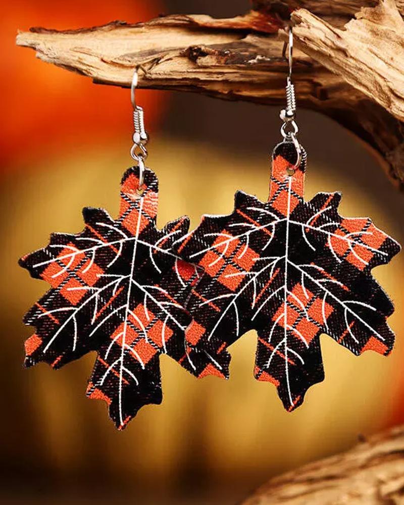 

1Pair Maple Leaf Drop Earrings, Black