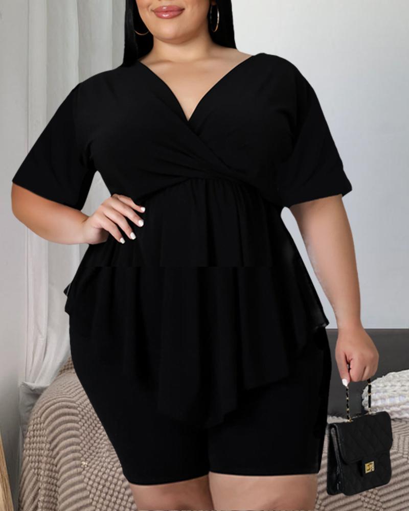

Plus Size Asymmetrical Hem Wrap Top & Shorts Set, Black