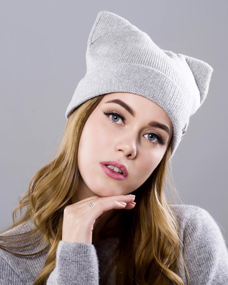 

Letter Pattern 3D Ear Design Cuffed Beanie, Gray