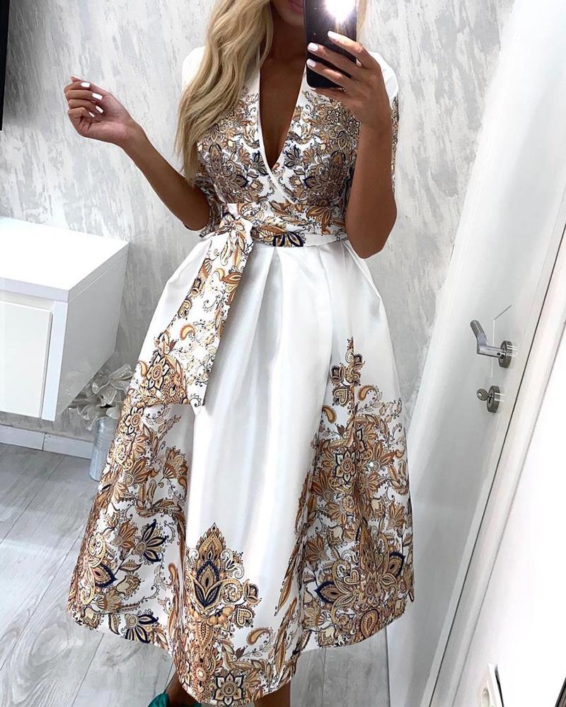 

Half Sleeve Plunge Baroque Print Dress With Belt, White