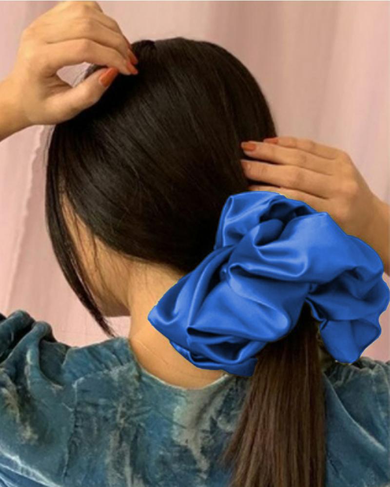 

1pc Minimalist Satin Scrunchie, Blue