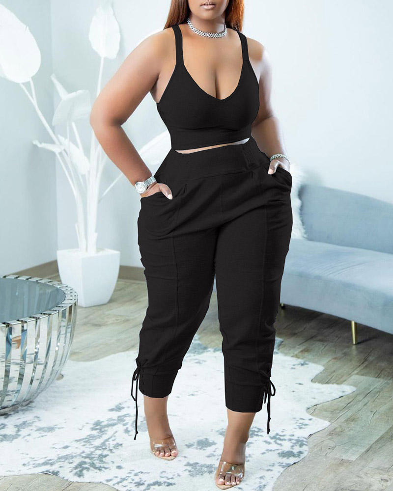 

V-Neck Crop Top & Eyelet Pocket Design Pants Set, Black