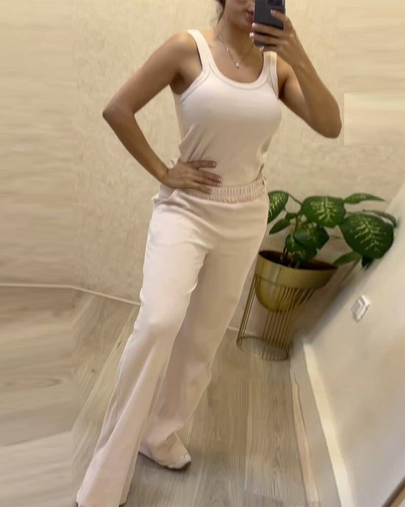 

2 Piece Loungewear Set U-Neck Sleeveless Ribbed Tank Top and Stretchy High Waist Straight Leg Pocket Design Pants Tracksuit, Apricot