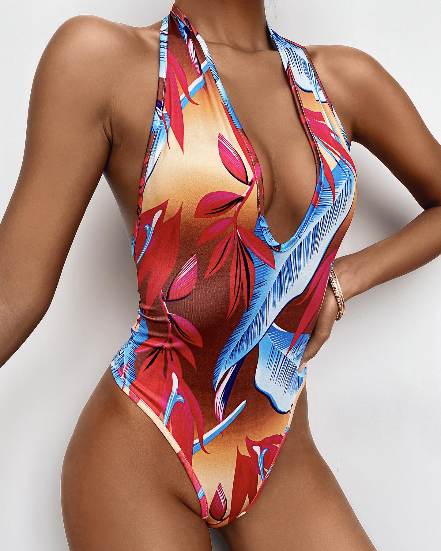

Halter Leaf Print One-Piece Swimsuit, Multicolor