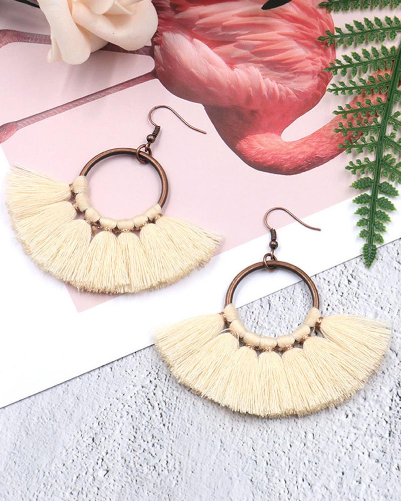 

1Pair Bohemian Scallop Shaped Geometric Hook Earrings, Beige