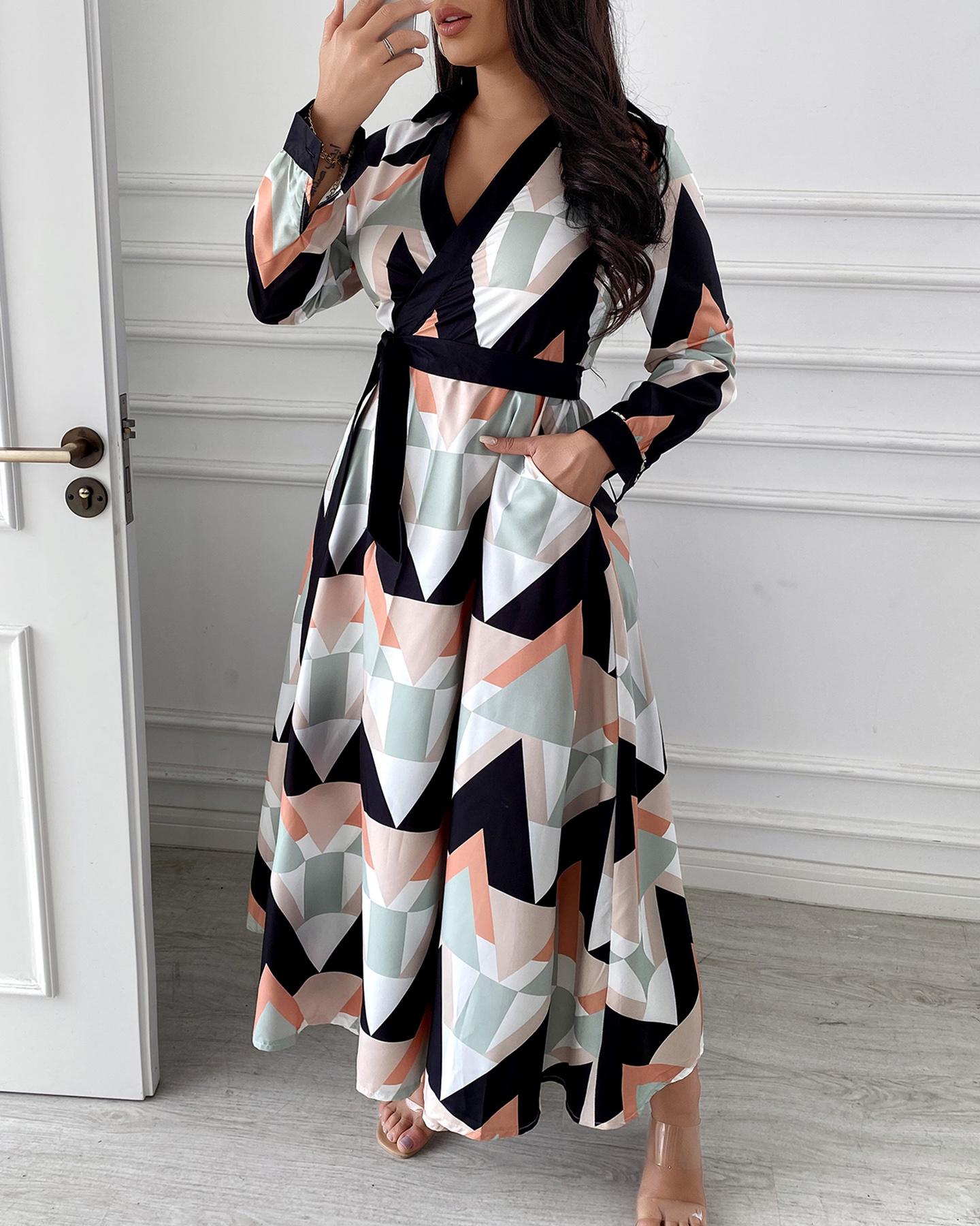 

Geo Pattern Graphic Print Pocket Design Wrap Dress, Multicolor