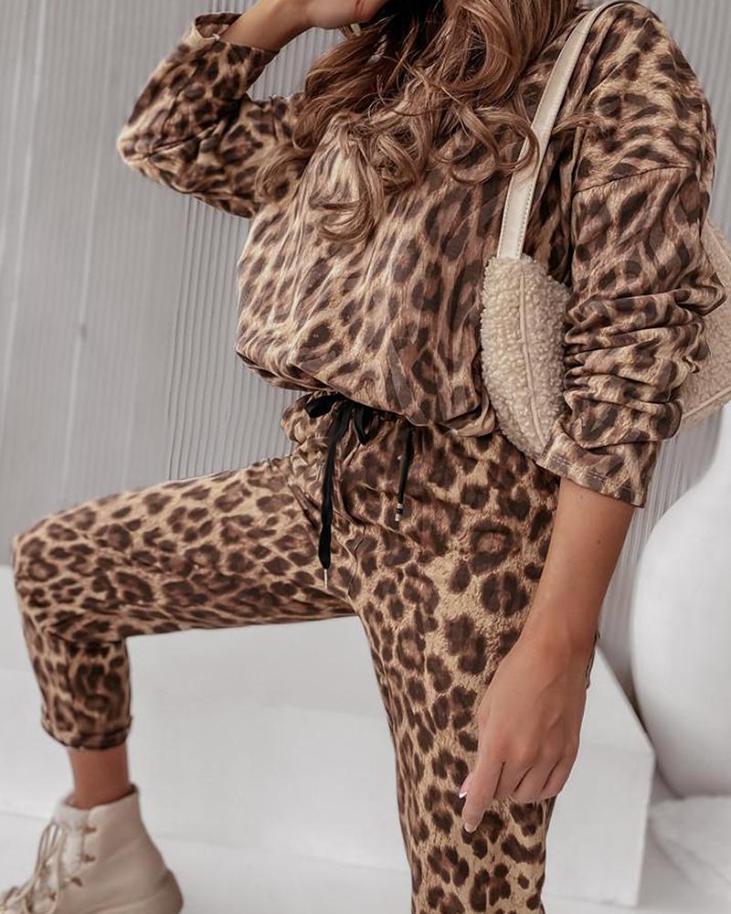 

Leopard Print Long Sleeve Top & Pants Set