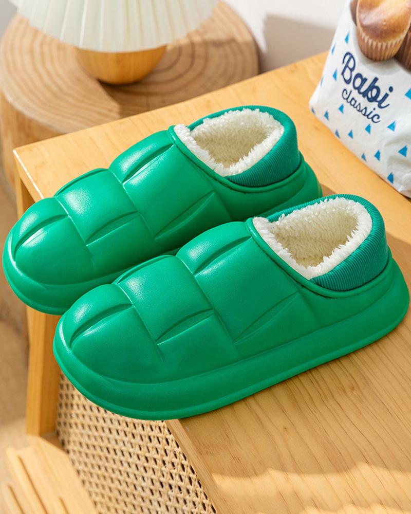 

Quilted Lined Round Toe Slippers, Green