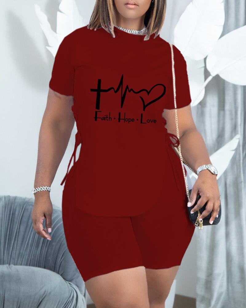 

Heart Letter Print Eyelet Lace-up T-shirt & Shorts Set, Wine red