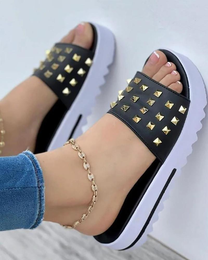 

Studded Round Toe Slippers, Black