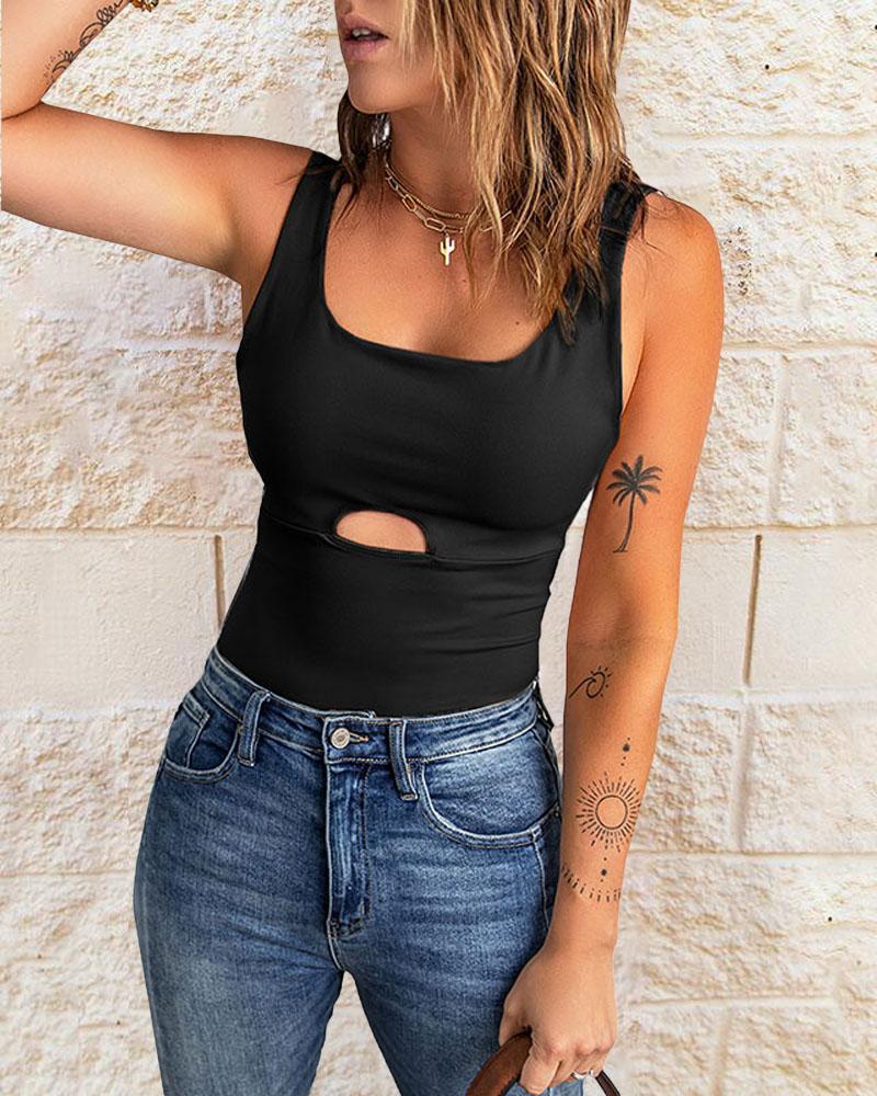

Cutout Front U-Neck Tank Top, Black