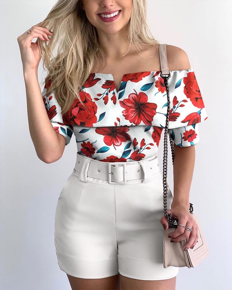 

Rouge Floral Print Short Sleeve Blouse With Skinny Shorts Suit Sets, Multicolor