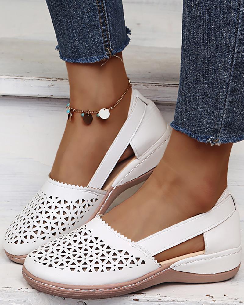 

Hollow Out Round Toe Slip On Sandals, White
