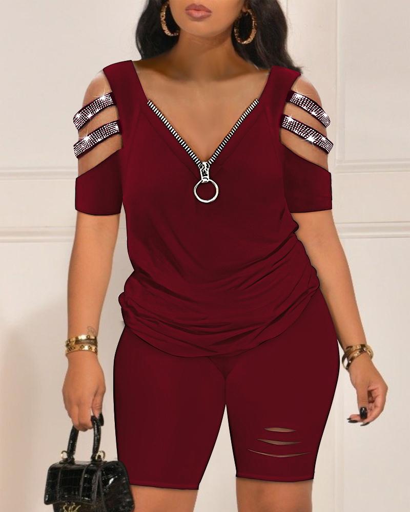 

Ensemble haut à épaules dénudées et short taille haute avec strass, Wine red