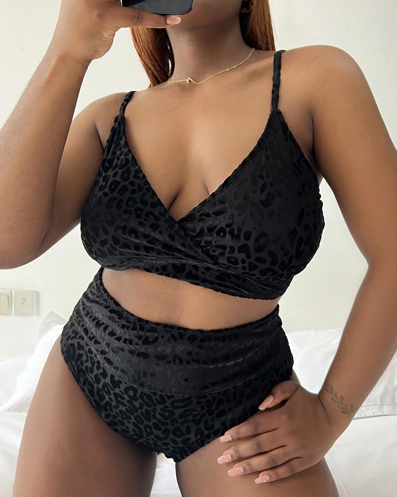 

Plus Size Cheetah Print Tied Detail Bikini Set, Black