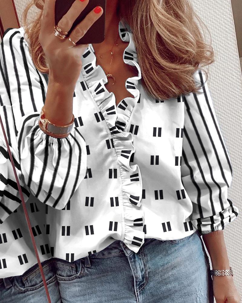 

Polka Dot Print Ruffle Hem Long Sleeve Blouse, White
